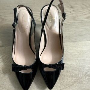 Bandolino Black Women's Slingback Heels